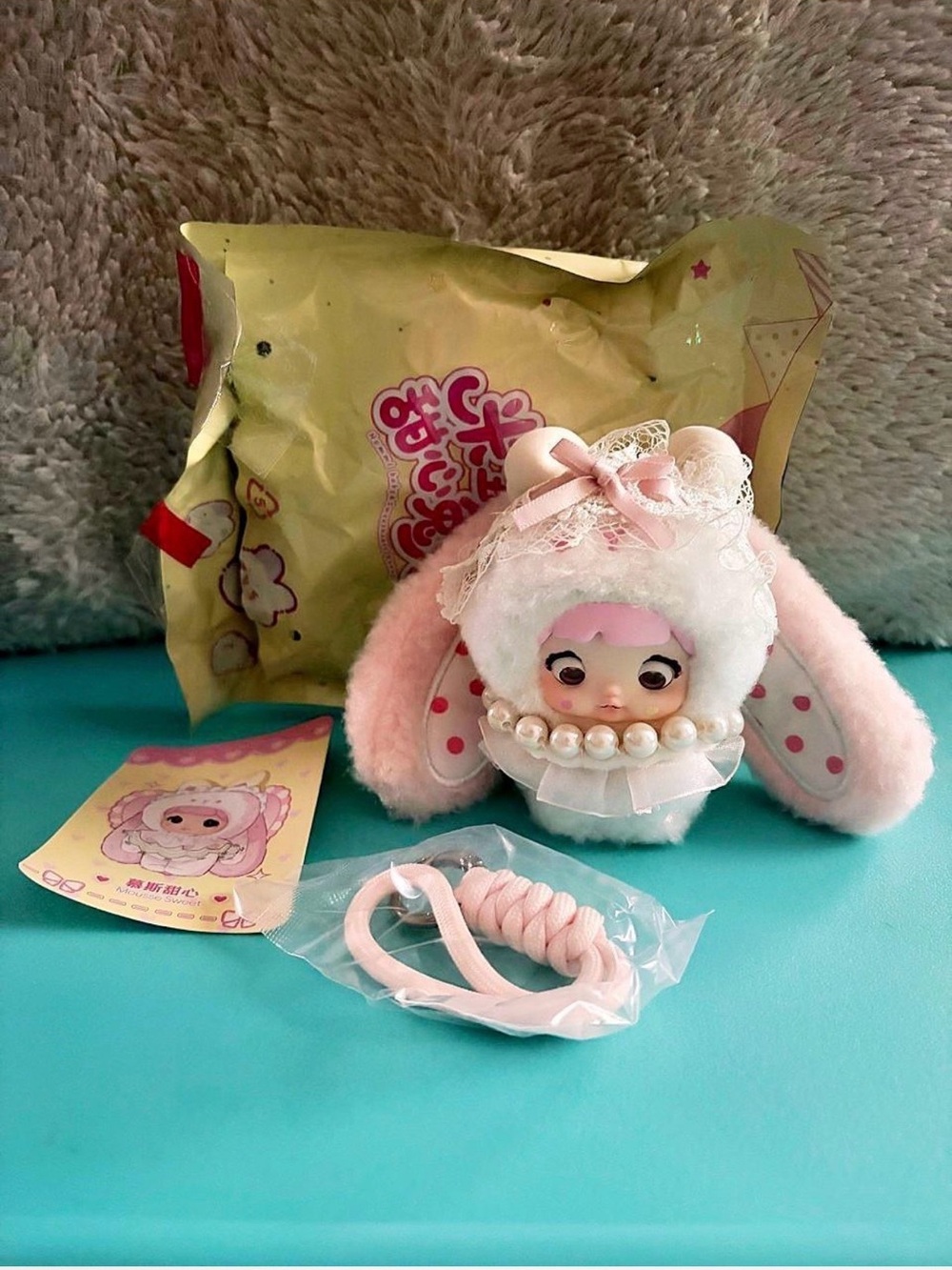 Nommi Sweetheart Bunny Figurine - Mousse Sweet